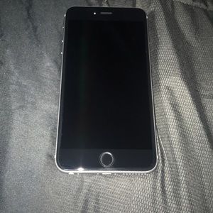iPhone 6s Plus (32 GB)